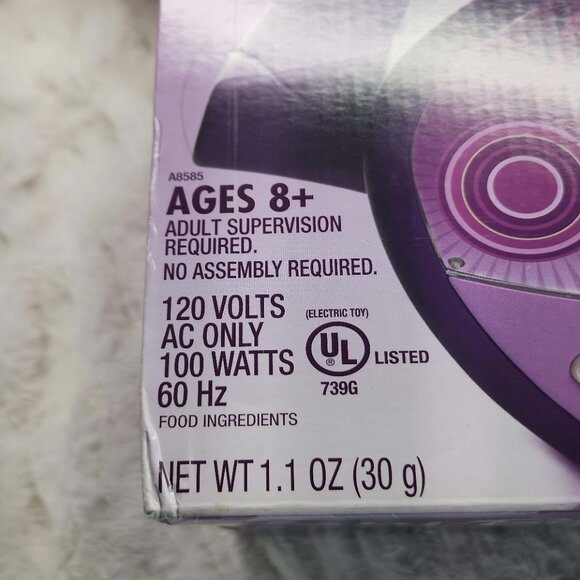 2013 Easy-Bake Ultimate Oven (Purple) Hasbro, Brand New in Box - Picture 2 of 10